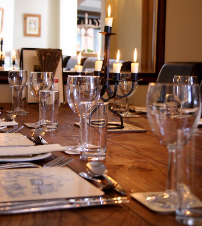 Kings Arms Hotel Thirsk Ngoại thất bức ảnh
